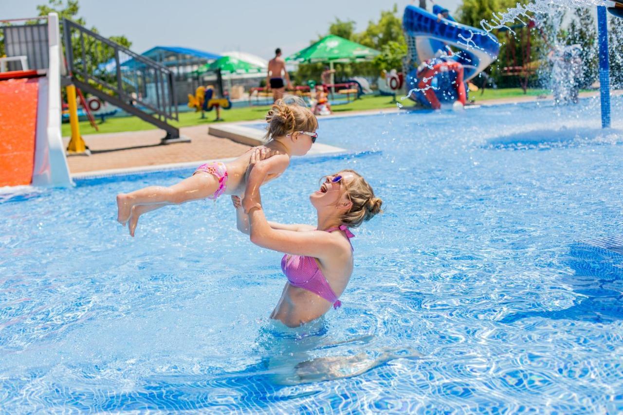 מלון אוחאקיב Sportium מראה חיצוני תמונה